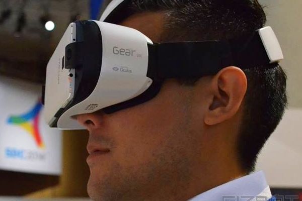 Samsung Gear VR First Look