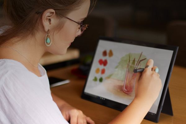 Lenovo StoryHub Tablet