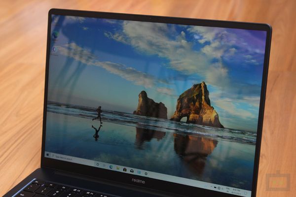 Realme Book Slim First Impressions