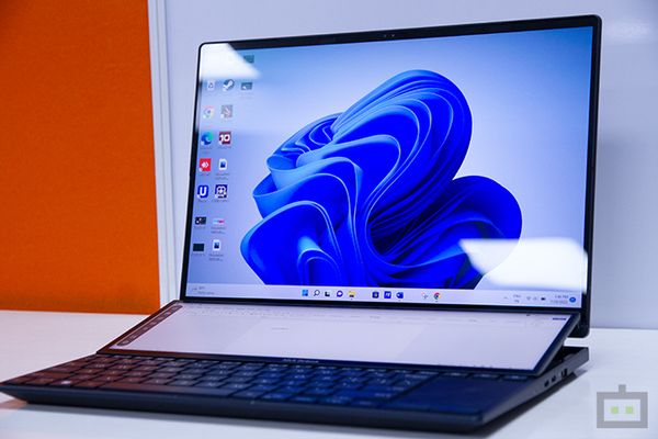 Asus ZenBook Pro 14 Duo OLED