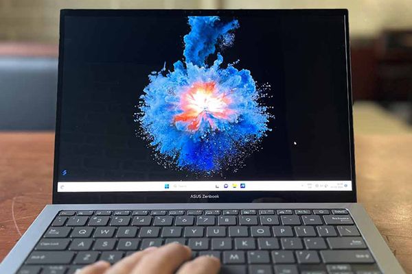 ASUS Zenbook S13 OLED