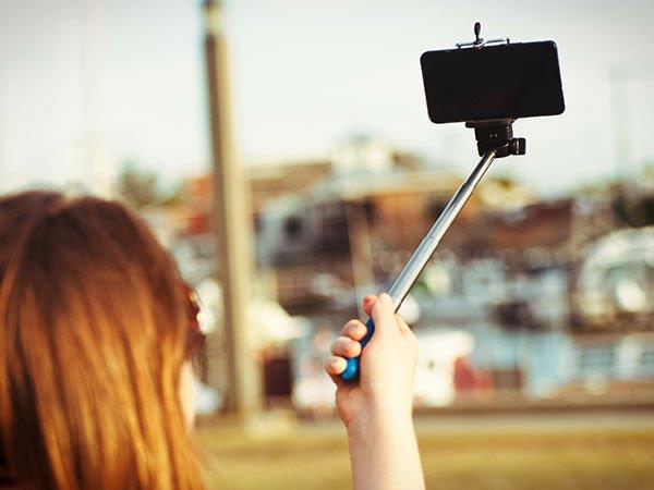 এখন আপনার অ্যান্ড্রয়েড ফোনে মাইক্রোসফ্ট সেলফি অ্যাপ দিয়ে নিখুঁত সেলফি এখন আপনার অ্যান্ড্রয়েড ফোনে মাইক্রোসফ্ট সেলফি অ্যাপ দিয়ে নিখুঁত সেলফি