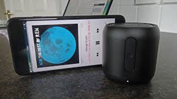 পুরোনো iPhone দিয়ে একটি স্মার্টস্পিকার বানাবেন কীভাবে? পুরোনো iPhone দিয়ে একটি স্মার্টস্পিকার বানাবেন কীভাবে?