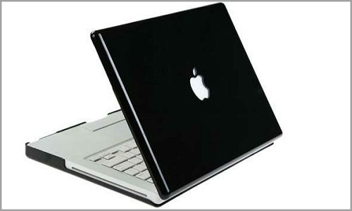 How to use iChat and Photo Booth apps on Apple laptop?