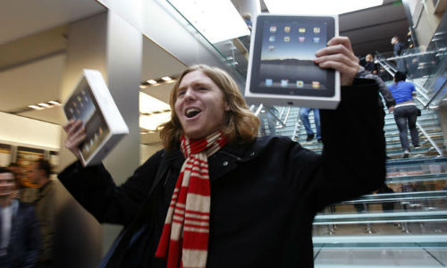 iPad satisfies users more than Kindle Fire