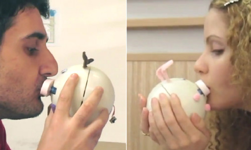 Kissenger: A kiss messenger