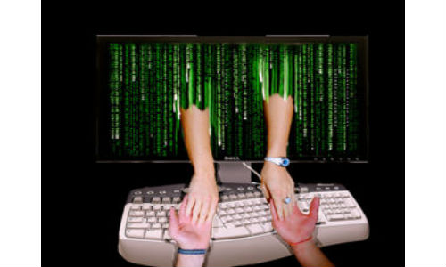 How to flirt on Facebook?