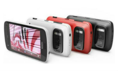 Lumia phone with PureView brand unlikely to launch soon