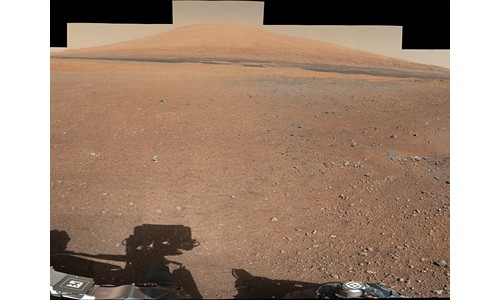 NASA Rover Returns Voice And Telephoto Views From Martian Surface [Pictures]