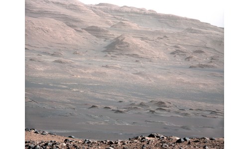 NASA Rover Returns Voice And Telephoto Views From Martian Surface [Pictures]
