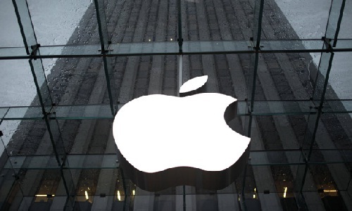 Hacker claims security flaw with Apple's iPhone; How much is it true?