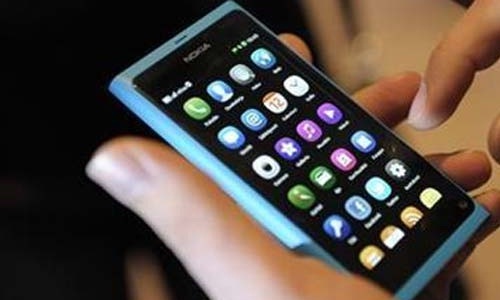 Asian Community: No. 1 Smartphone Users in US [REPORT]