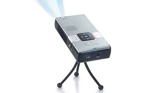 Genius BV200 SVGA Portable Pico Projector Announced at Rs 15,000