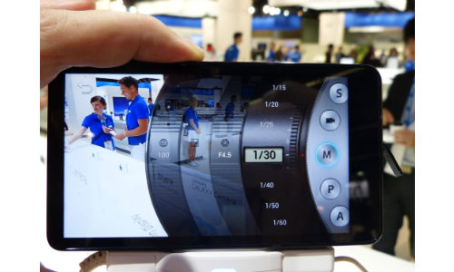 Samsung Galaxy Camera with Android Jelly Bean Hits India at Rs 29,990: Everything You Need to Know From Specs to Top Features and Freebies