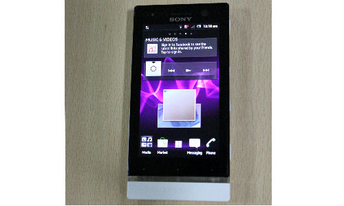 Sony Xperia U Hands-on Review