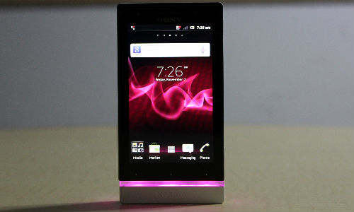 Sony Xperia U Hands-on Review