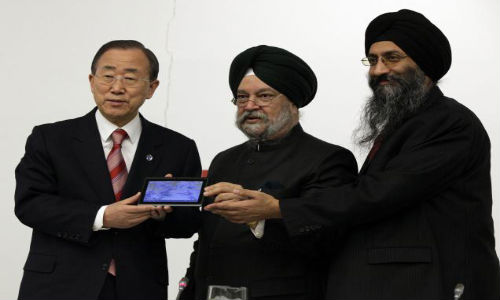 Aakash 2 Unveiled in UN: Low Cost Tablet Woos Everyone Despite All Recent Woes