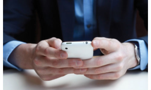 Smartphone Consumer Survey: A Glance at Mobile Lives of Daily Users