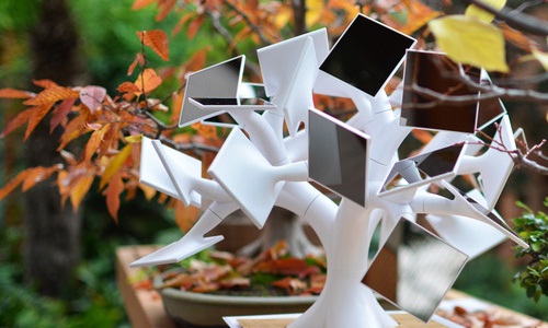 Digital Bonsai Tree that can get mobile phones charged