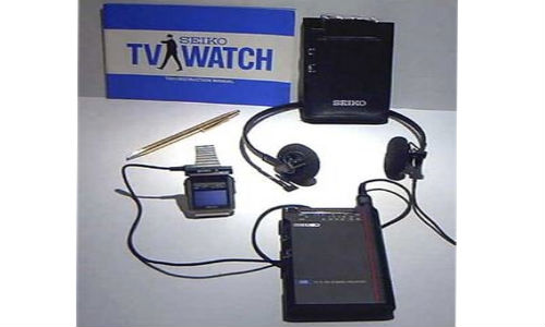 tv-wristwatch-octopussy-1983-roger-moore