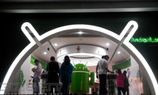 Gizbot Visits Android Land Store In Bangalore Gizbot Visits Android Land Store In Bangalore