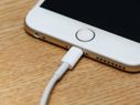 Smartphone battery myths commonly believed by users Smartphone battery myths commonly believed by users