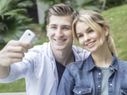 Meet Jelly, the smallest 4G smartphone with Android Nougat