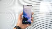 OnePlus 7 Review – Display, Camera, Benchmarks And More