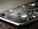 ಏನಾಶ್ಚರ್ಯ! ನೀರಿಗೆ ಬಿದ್ದರೂ ತನ್ನಷ್ಟಕ್ಕೆ ರಿಪೇರಿಗೊಳ್ಳುವ ಐಫೋನ್