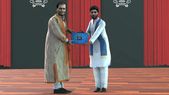 3D முறையில் நடைபெற்ற பட்டமளிப்பு விழா! அப்படியே அவதாரமாக வந்த மாணவர்கள்! 