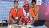 சரியான... சரியான நேரத்தில் தனித்துவமான கருவியை உருவாக்கிய கும்பகோணம் கல்லூரி மாணவிகள்.!