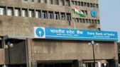 SBI... SBI பயனர்களே உஷார்: இந்த தேதிக்குள் இதை செய்யுங்கள்- தவறினால் வங்கி சேவையில் சிக்கல் வரும்!