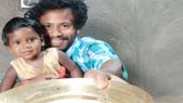 ரூ.3000 கடனாக பெற்று ஒரு ஸ்மார்ட்போனை வாங்கி பிரபலமான யூடியூபர்: அப்படி என்ன செய்தார்?