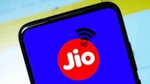 சைலன்ட்... சைலன்ட் ஆக 5G Data-வை வழங்க தொடங்கிய 5 ஜியோ திட்டங்கள்.. கூட OTT நன்மைகள் வேற!
