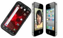 आईफोन 4 एस और मोटोरोला ड्रायड में कौन है बेहतर