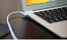 कैसे चार्ज करें अपना लैपटॉप