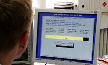 इंटरनेट अपराधों के लिए 8700 लोगों को लिया गया हिरासत में