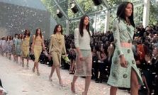 आईफोन 5एस से शूट किया गया 15 मिनट का फैशन शो