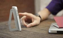 10 आईफोन स्‍टैंड जिन्‍हें बिना फोन के ही खरीद लेंगे आप