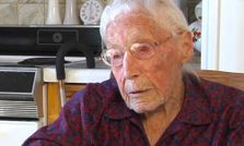 आखिर क्‍यों फेसबुक से छिपाई 113 की उम्र