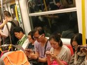 कंप्यूटर और मोबाइल स्क्रीन से ऐसे बचाएं अपनी और बच्चों की आँखें!