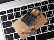 अगर फॉलो नहीं करते ये टिप्स, तो खतरे में पड़ सकती है ऑनलाइन बैंकिंग