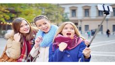 वर्ल्ड सेल्फी डे: जानें कितने सौ साल पहले ली गई थी दुनिया की पहली सेल्फी