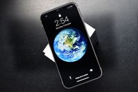 iPhone 11 की डिस्प्ले फ्री में पाने के लिए चेक करें अपनी कंडीशन