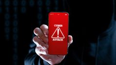 Android यूजर्स हो जाएँ सावधान! इन 8 घातक ऐप्स को अभी करें डिलीट, नहीं तो बाद में पछताएंगे