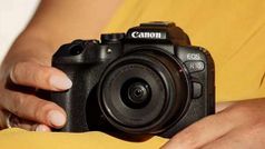 व्लॉगर्स और कंटेंट क्रिएटर्स के लिए Canon ने लॉन्च किया ये धांसू कैमरा, उड़ने वाले है आपके भी होश