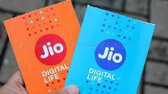 Reliance Jio का पैसा वसूल Offer! Free में मिलेगा पूरे साल 2.5GB डेटा रोज, अनलिमिटेड कॉलिंग और Disney+ Hotstar