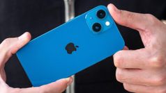 iPhone 13 पर मिल रहा 25,000 रु का बंपर डिस्काउंट, iPhone SE 3 पर भी धमाकेदार छूट