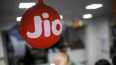 Jio यूजर्स की मौज, कंपनी इन प्रीपेड प्लान्स पर दे रही ज्यादा डेटा, यहां जानें सबकुछ