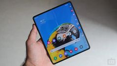 TCL ने लॉन्च किया दुनिया का पहला फंक्शनल ट्राई फोल्डेबल फोन, जानें खासियत